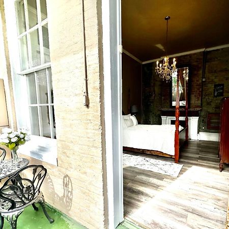 Fleur De Lis Mansion Bed & Breakfast New Orleans Exterior photo