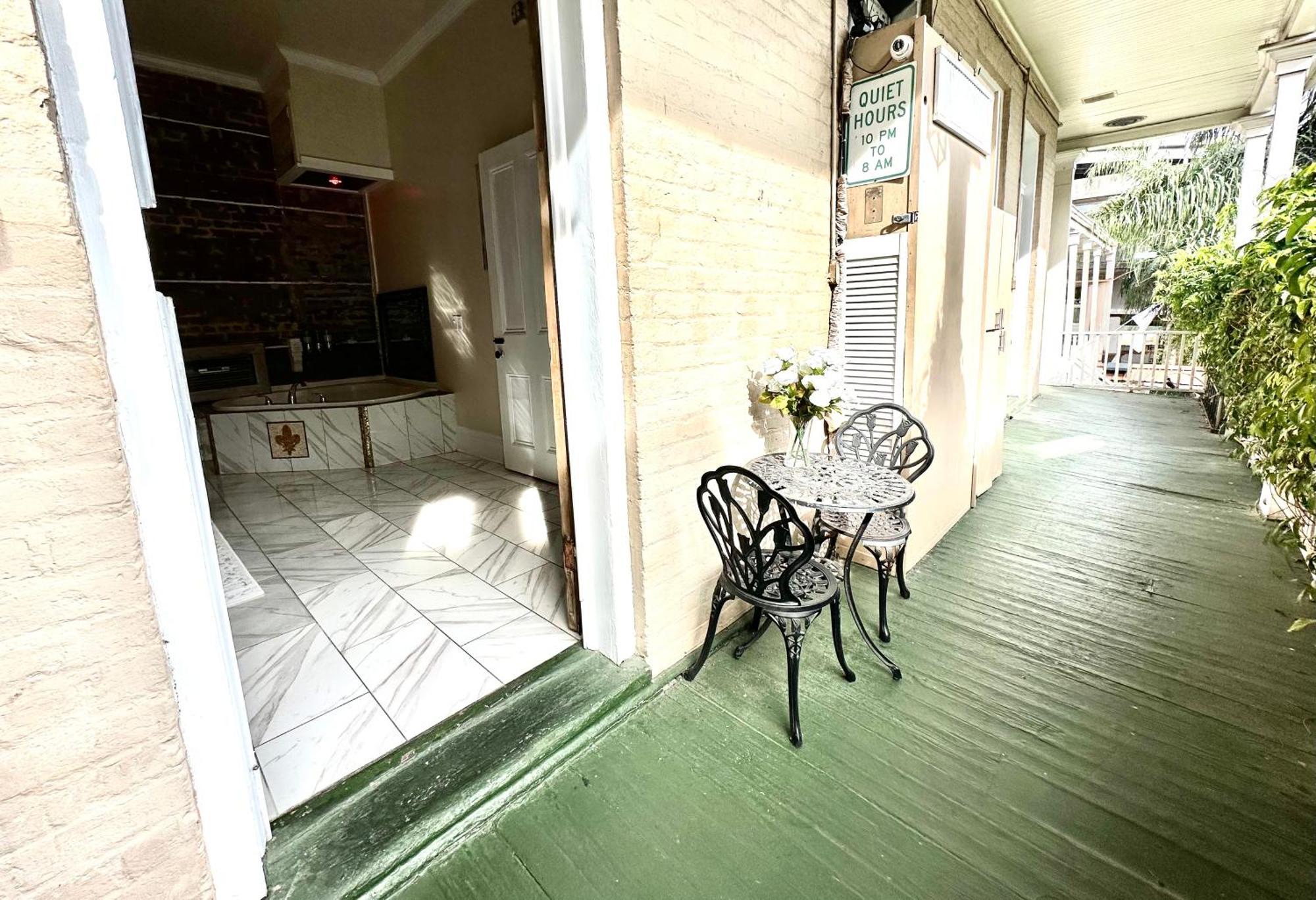 Fleur De Lis Mansion Bed & Breakfast New Orleans Exterior photo